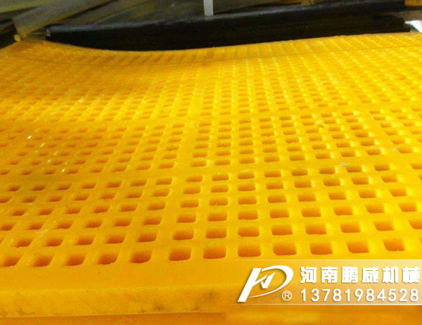 振動篩網(wǎng)破裂太快是什么原因造成的？